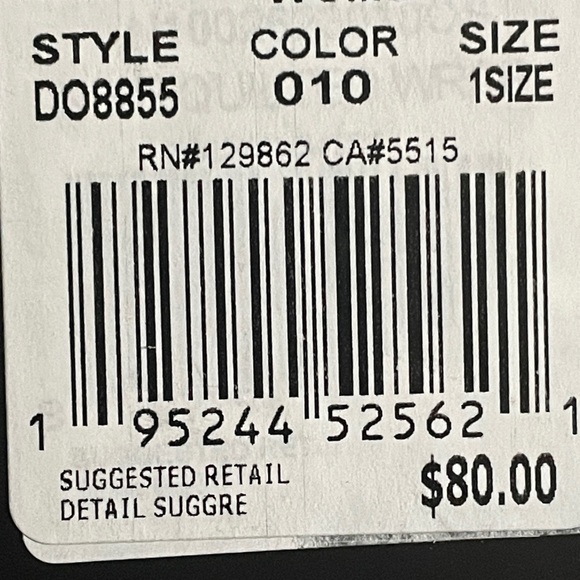 Nike Tech Pack Quilted Wrap Therma-FIT Scarf - Picture 4 of 4